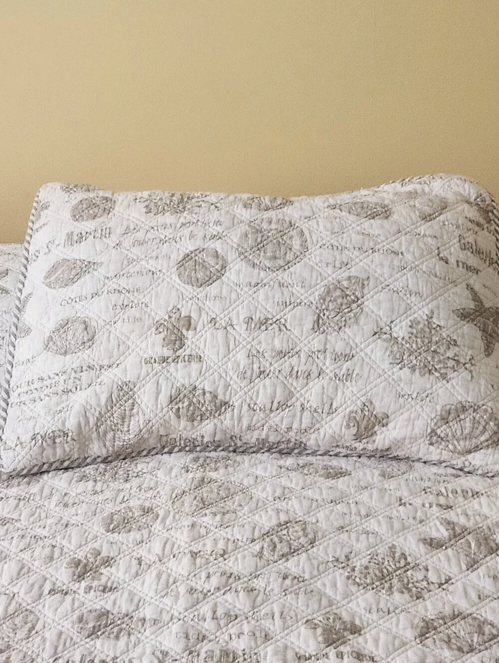 Seashell Quilt 1 Sham Queen La Mer Ocean Beige White Cottage Beachy 86 x 90